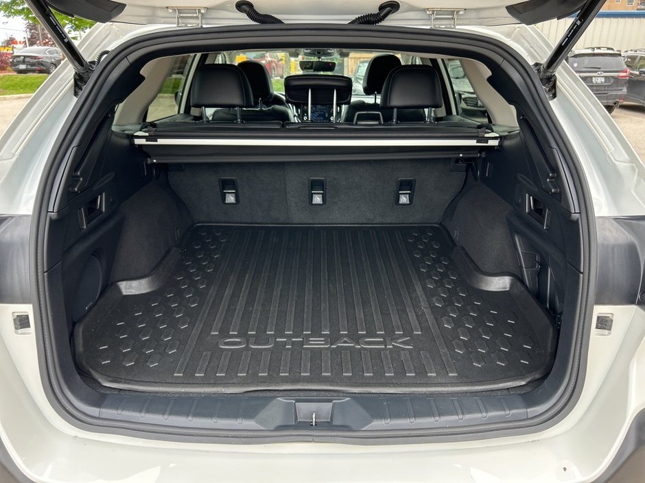 2021 Subaru Outback LIMITED NEW BRAKES | NEW TIRES | ONE OWNER | NO ACCIDENTS | LEATHER | SUNROOF | GPS | HEATED SEATS | AWD