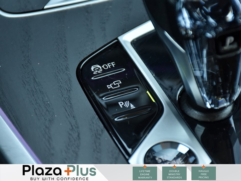 2022 BMW X7 xDrive40i-24