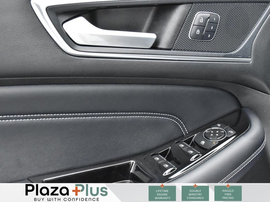 2018 Ford EDGE TITANIUM | NO ACCIDENTS | ONE OWNER | HEATED FRONT SEATS | REMOTE START | NAVIGATION |