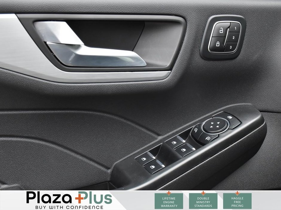 2025 Ford Escape Platinum-11