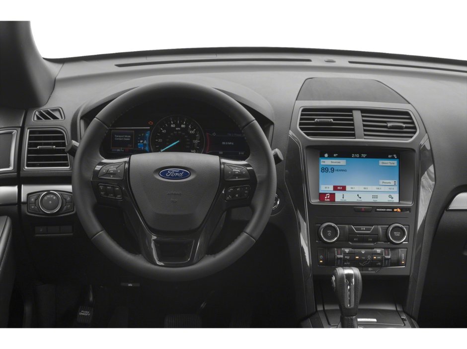 2018 Ford EXPLORER XLT | TWO SETS OF TIRES ON RIMS | ADAPTIVE CRUISE | AUTO WIPERS | HEATED SEATS |