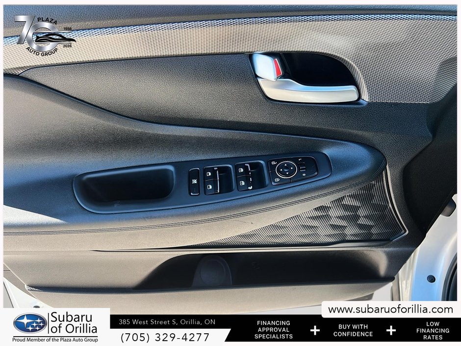 2019 Hyundai Santa Fe Essential-13