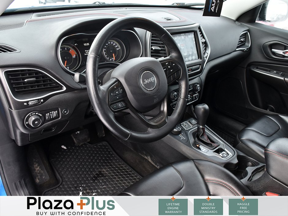 2019 Jeep CHEROKEE TRAILHAWK-6