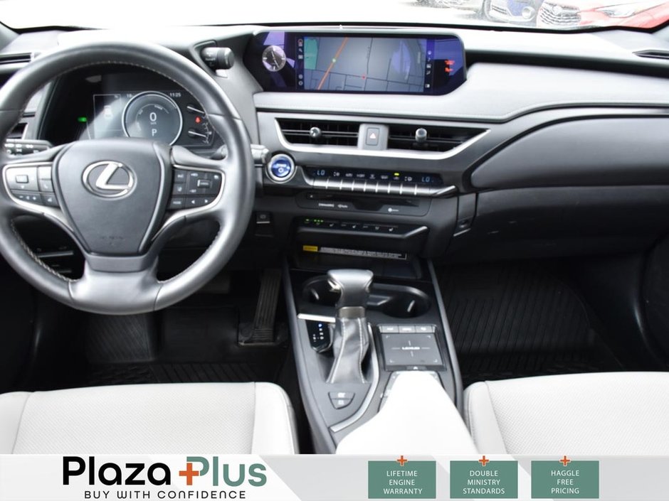 2022 Lexus UX 250h-18