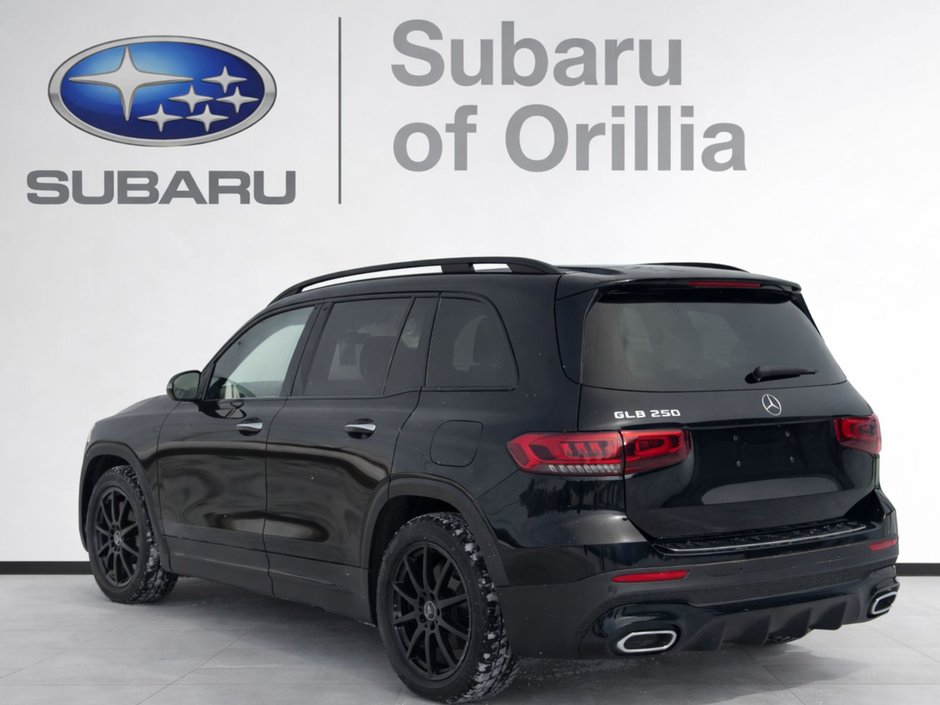 2022 Mercedes-Benz GLB 250 | 360 CAMERA | TWO SETS OF TIRES ON ALLOYS | AMBIENT LIGHTING | APPLE CARPLAY & ANDROID AUTO |