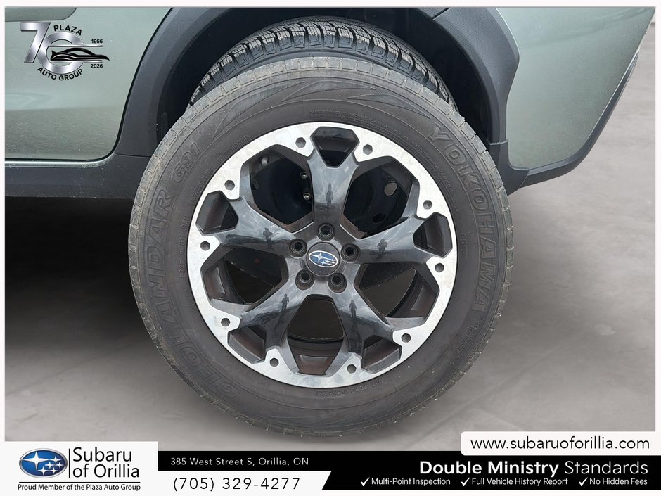 2016 Subaru CROSSTREK 2.0I W/TOURING PKG | CLEAN CARFAX | TWO SETS OF TIRES ON RIMS | HEATED SEATS | LOW KMS | ROOF RACKS |