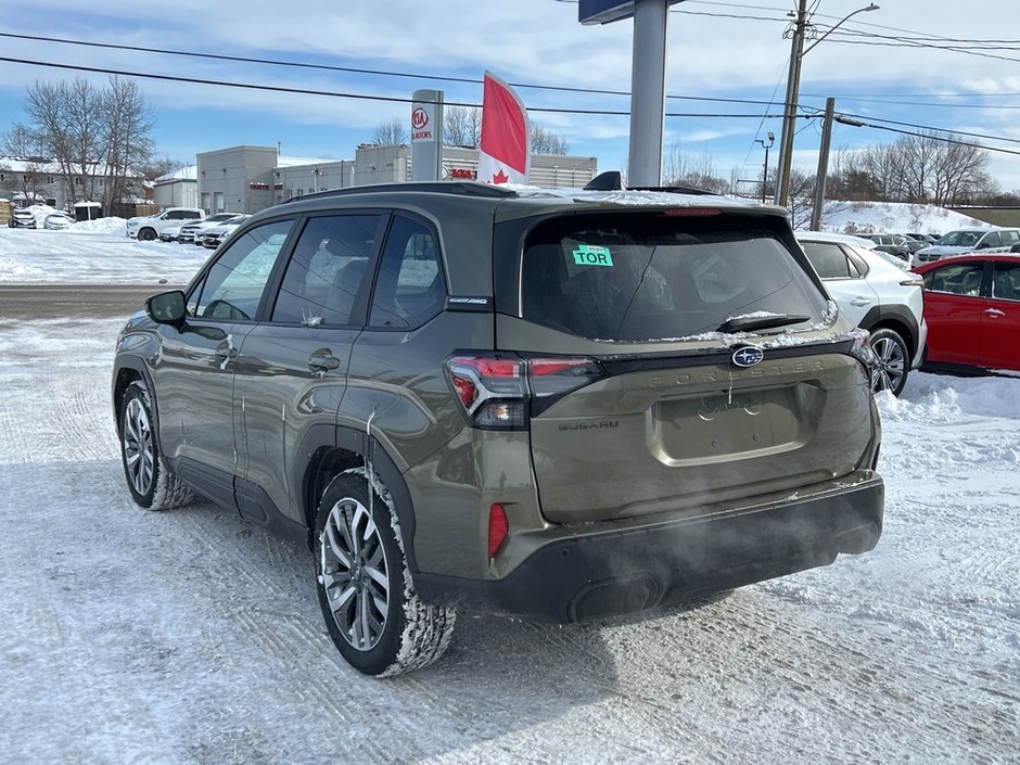 2025 Subaru Forester Premier-3