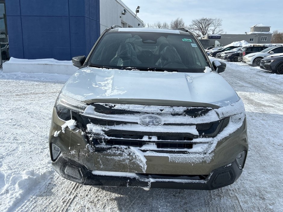 2025 Subaru Forester Premier-8