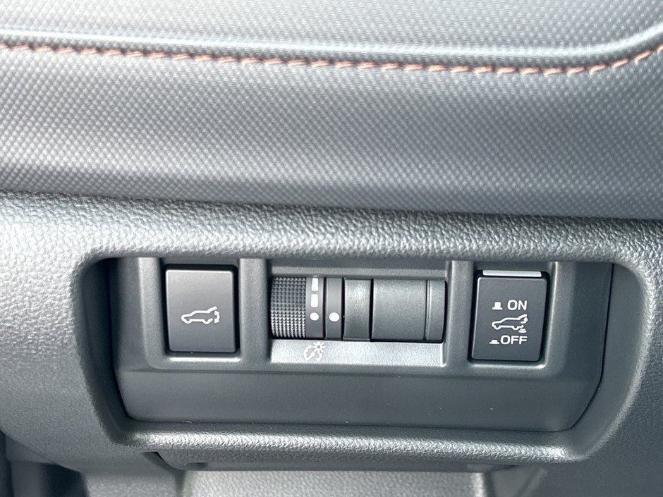 2025 Subaru Forester Premier-18