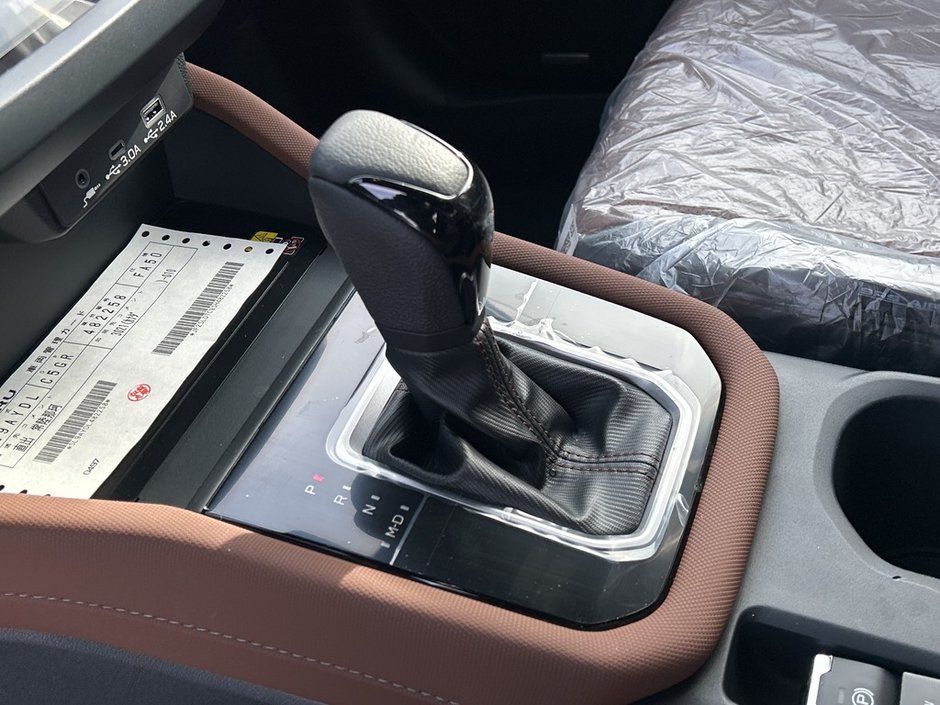 2025 Subaru Forester Premier-11
