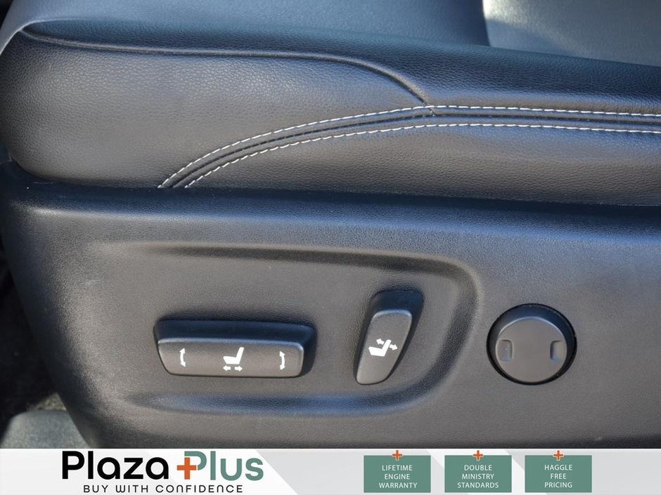 2024 Toyota 4Runner BASE | SR5 PREMIUM | SUBROOF | SOFTEX LEATHERETTE SEATS | FRONT HEATED SEATS | HEATED STEERING |