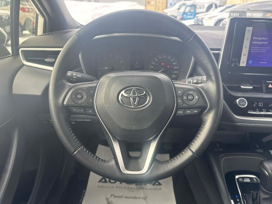 2024 Toyota COROLLA HATCHBACK BASE | FUEL EFFICIENT  | ADAPTIVE CRUISE | TWO SETS OF TIRES | APPLE CARPLAY & ANDROID AUTO |