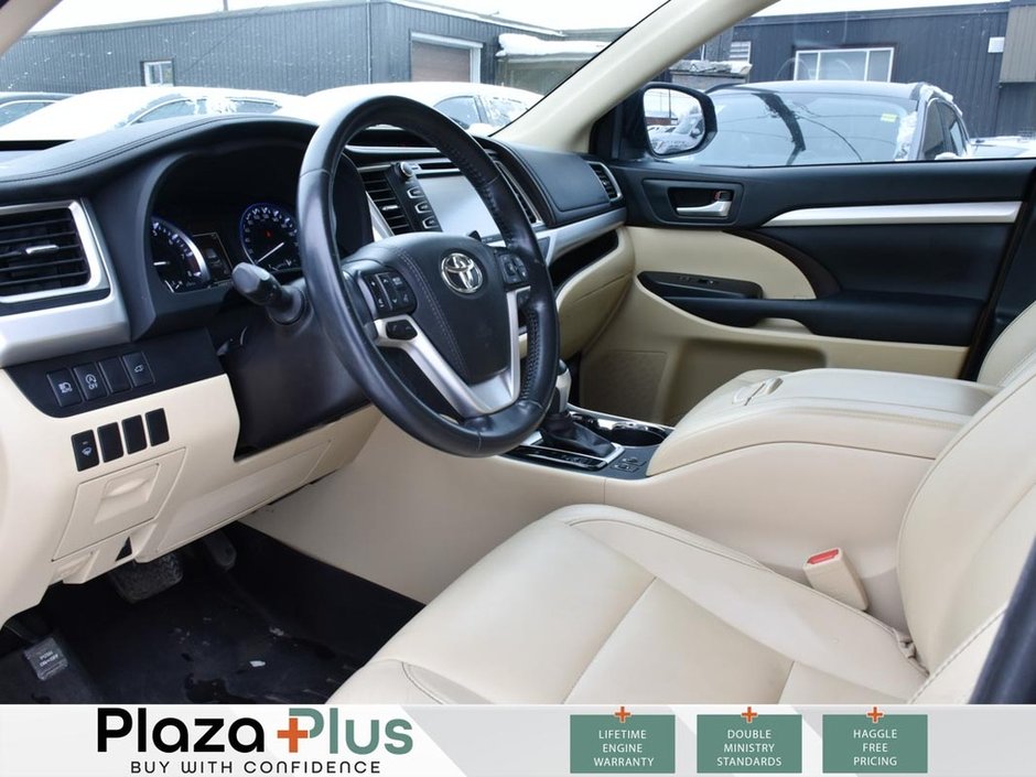 2017 Toyota HIGHLANDER XLE-7