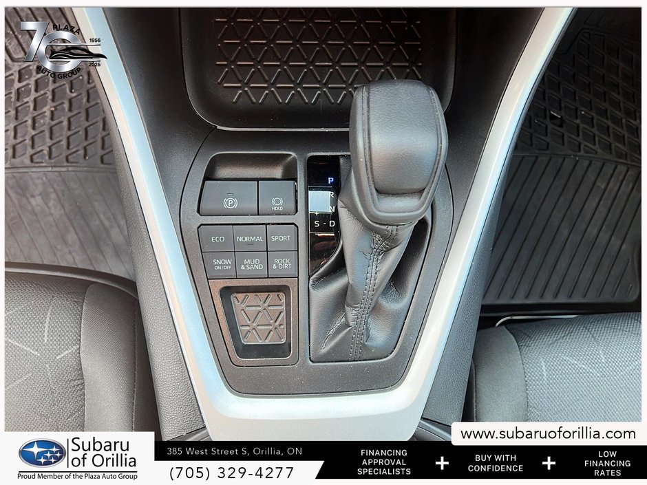 2023 Toyota RAV4 XLE | CLEAN CARFAX | HEATED SEATS | RUBBER MATS | SUNROOF |