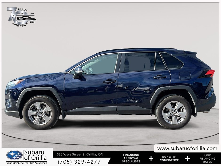 2023 Toyota RAV4 XLE | CLEAN CARFAX | HEATED SEATS | RUBBER MATS | SUNROOF |