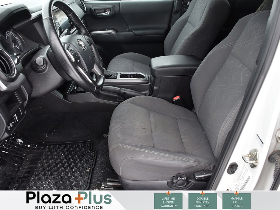 2016 Toyota TACOMA SR5-8