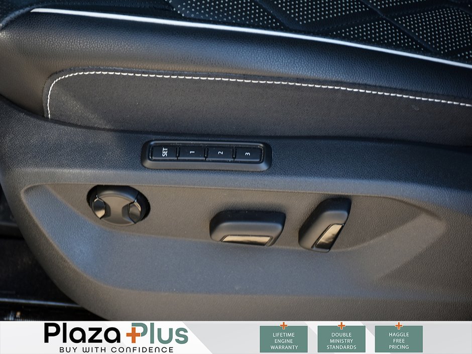 2024 Volkswagen Atlas Execline | 7 PASSENGER | FRONT HEATED & VENTILATED SEATS | REMOTE START | MOONROOF |