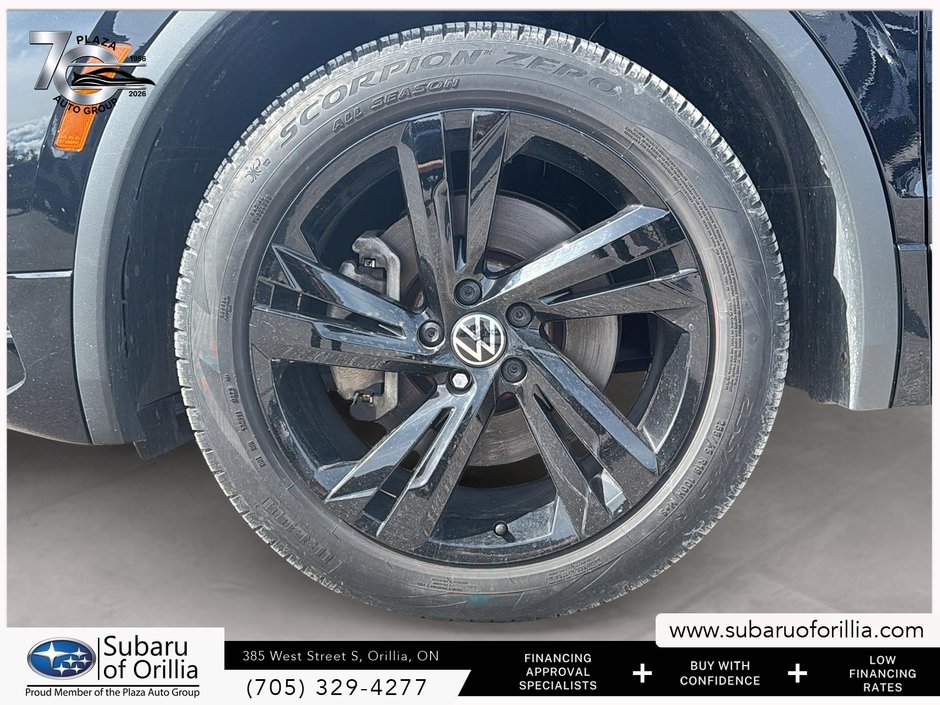 2023 Volkswagen Tiguan Comfortline R-Line Black Edition | DUAL ZONE CLIMATE CONTROL | HEATED SEATS | SELECTABLE DRIVE MODES | SUNROOF |