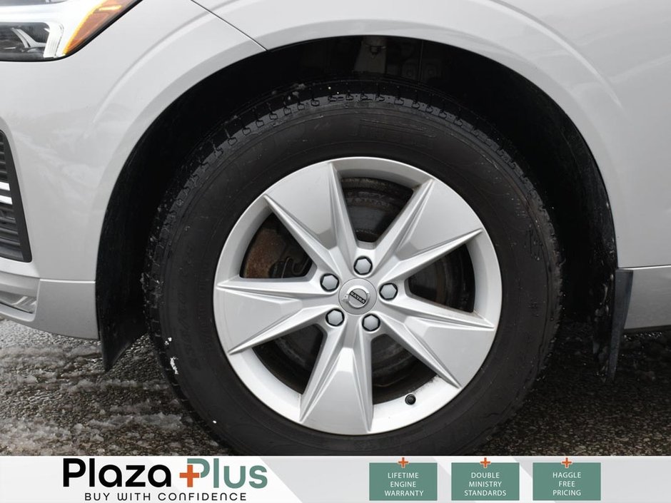 2022 Volvo XC60 Momentum | FRONT HEATED SEATS | MOONROOF | ANDROID AUTO & APPLE CARPLAY | BACK-UP CAMERA |