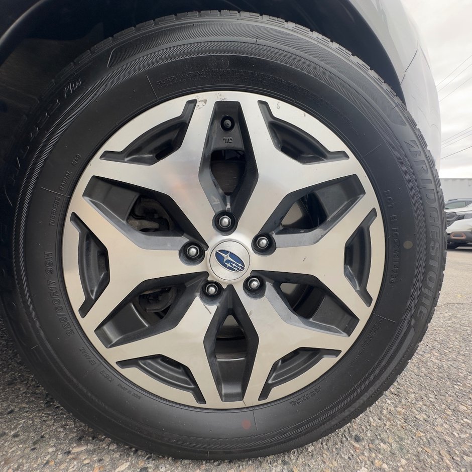 2023 Subaru Forester Touring