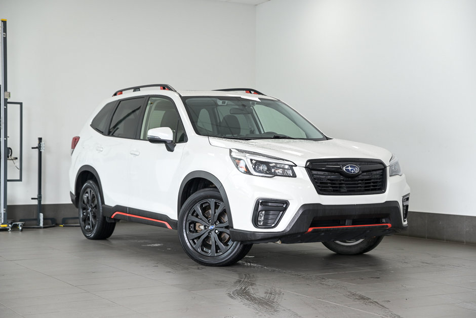 2021  Forester Sport Toit pano Carplay Sièges chauffants CERTIFIÉ in Sainte-Julie, Quebec