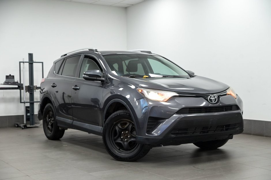 2016 Toyota RAV4 LE, AWD, Sièges Chauffants, Caméra de Recul in Sainte-Julie, Quebec