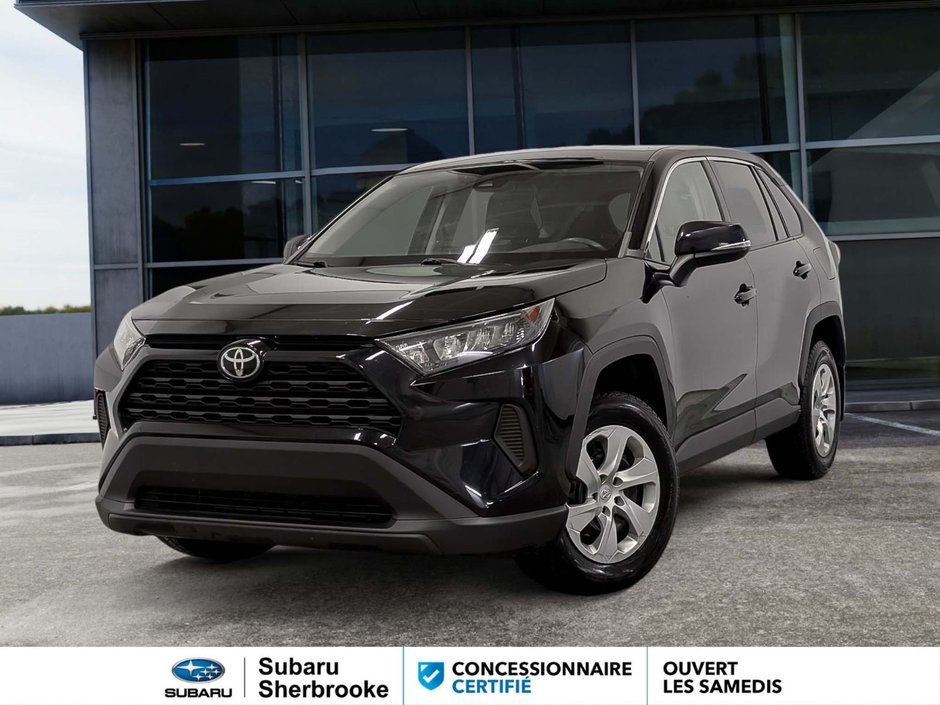 2022 Toyota RAV4 LE in Sherbrooke, Quebec