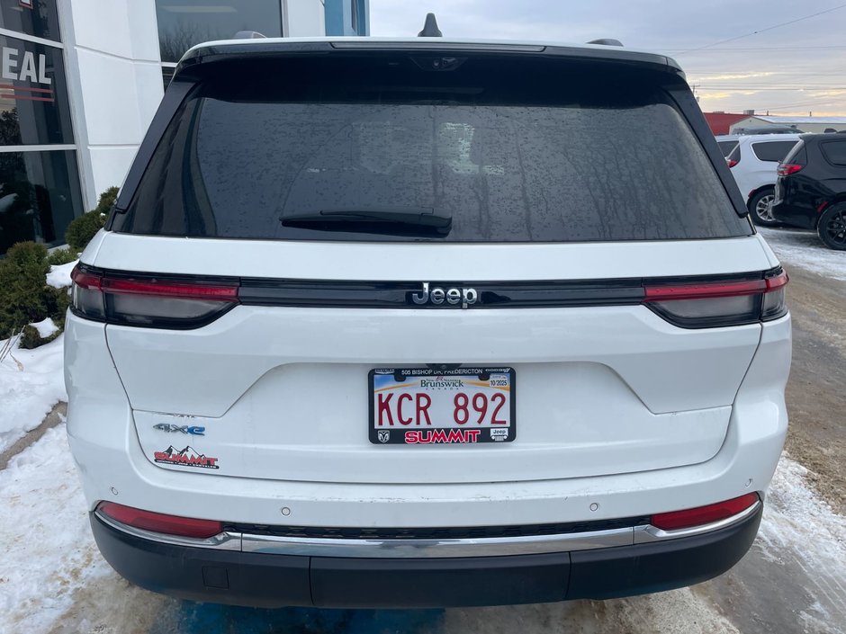 2023 Jeep GRAND CHEROKEE 4XE LIMITED LIMITED TRIM!