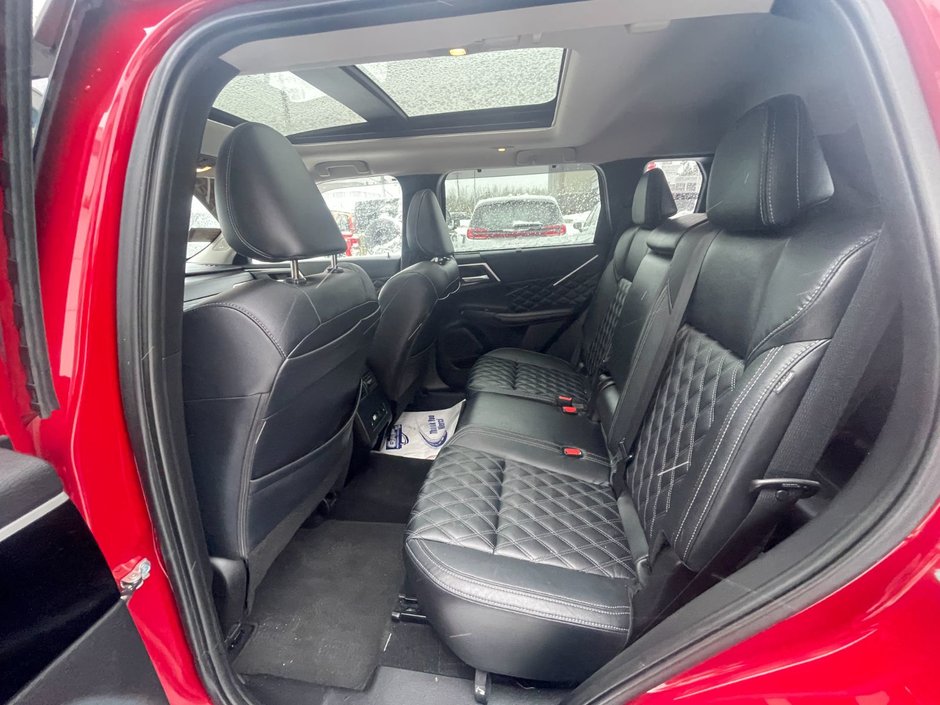 2022 Mitsubishi OUTLANDER GT PREMIUM