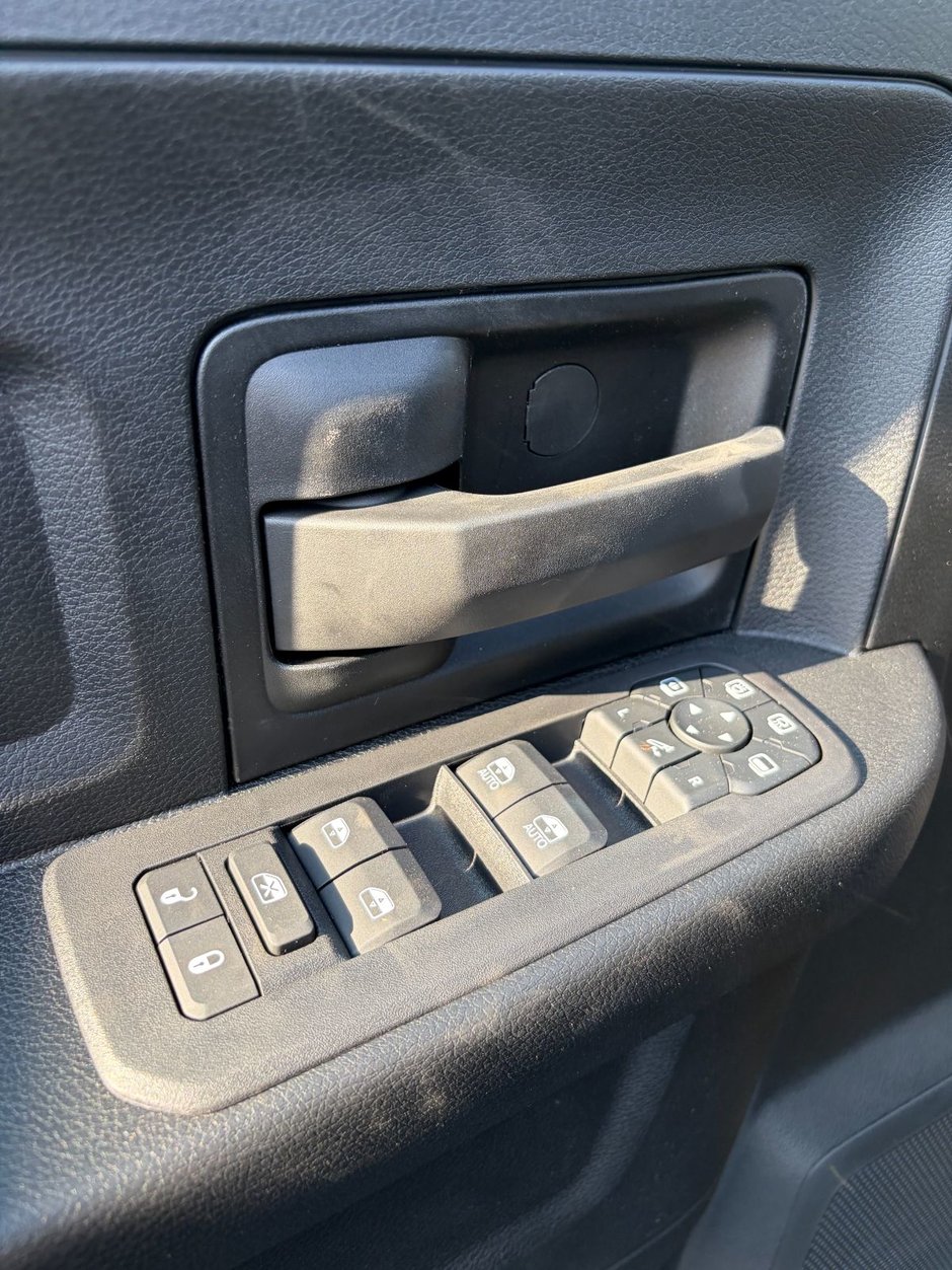 2026 Ram 2500 BLACK EXPRESS