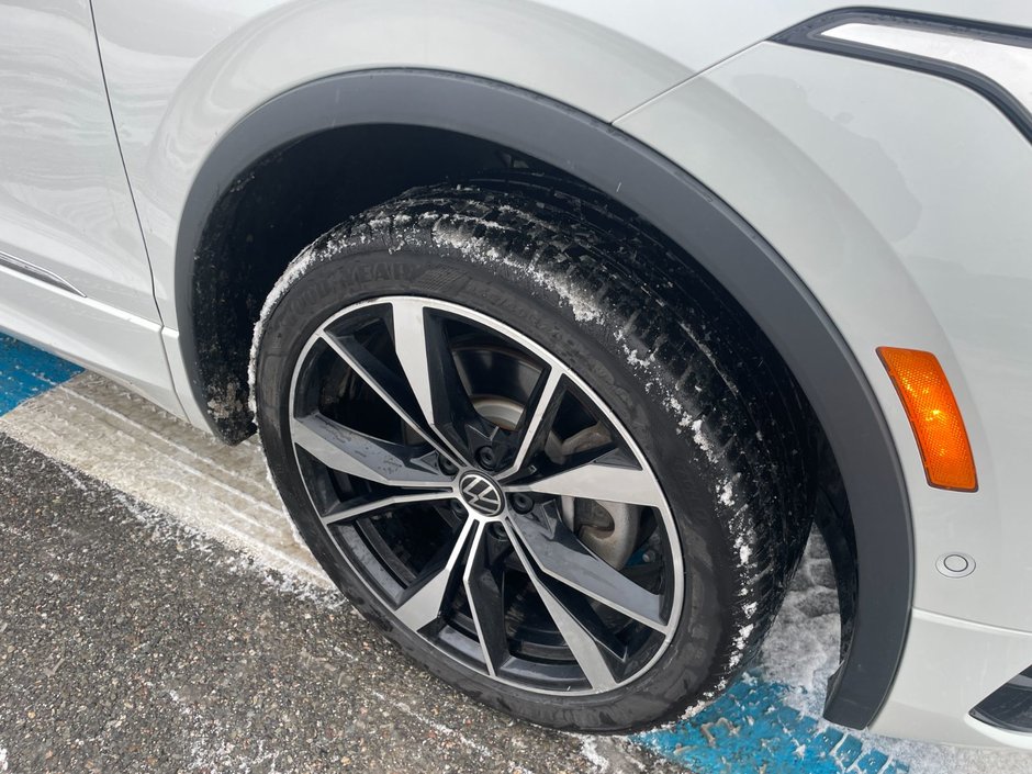 2024 Volkswagen TIGUAN HIGHLINE R-LINE