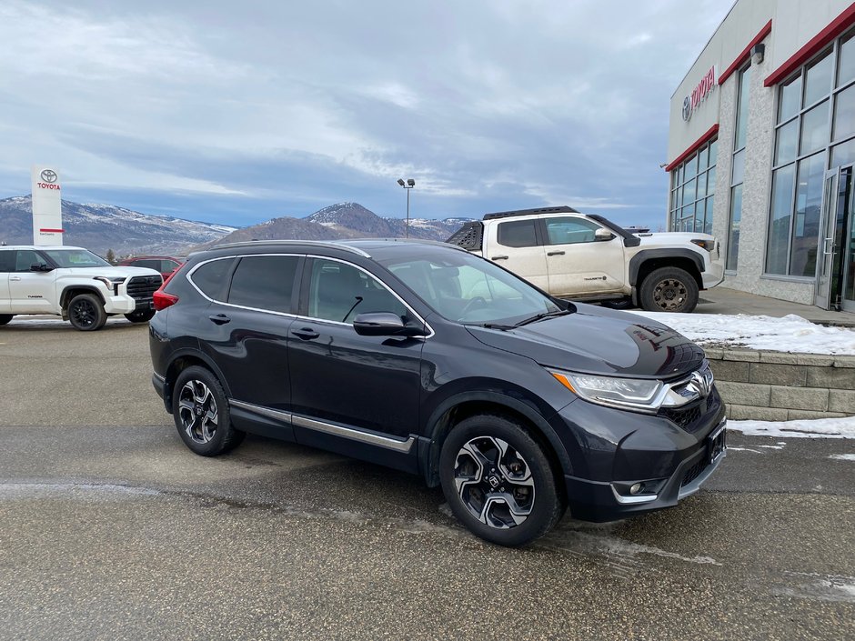 2018 Honda CR-V Touring in Kamloops, British Columbia - w940px
