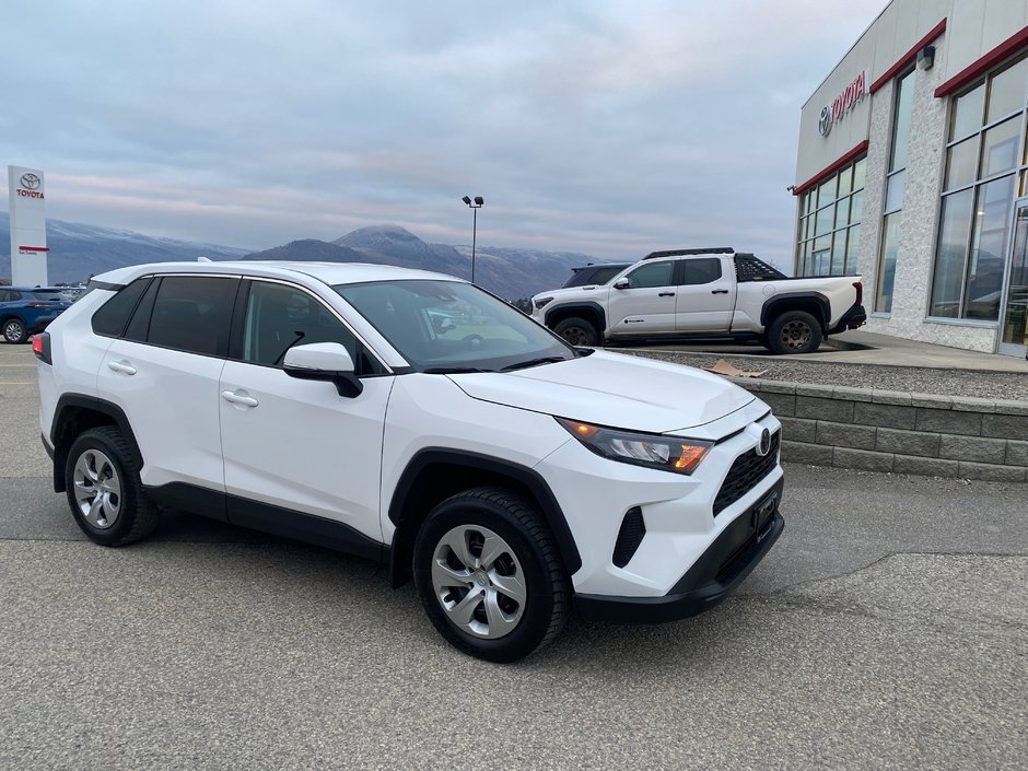 2022 Toyota RAV4 LE in Kamloops, British Columbia - w940px