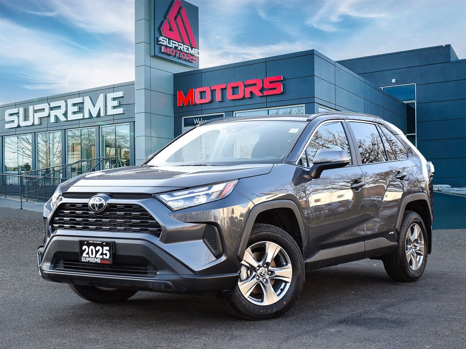 2025 Toyota RAV4 Hybrid XLE in Mississauga, Ontario