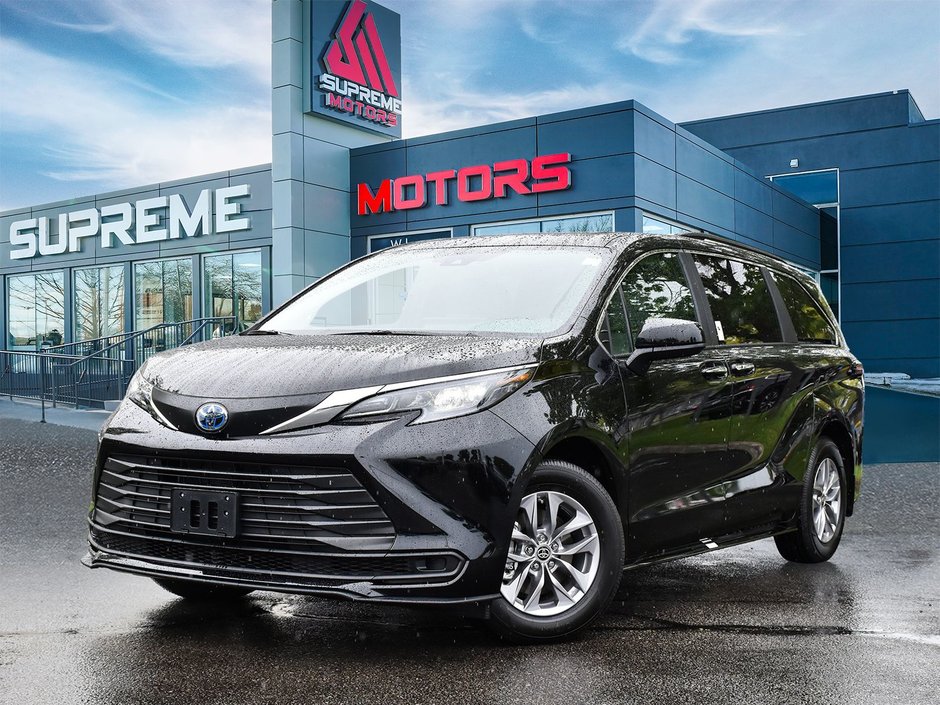2025 Toyota Sienna HYBRID XLE in Mississauga, Ontario