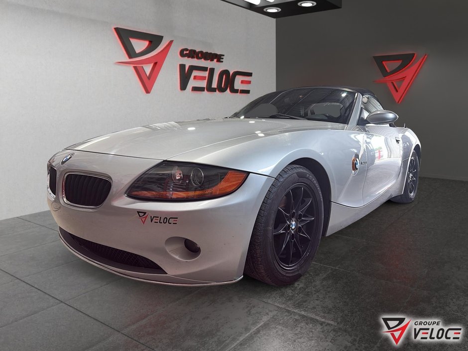 2003 BMW Z4 2.5i in Riviere-du-Loup, Quebec