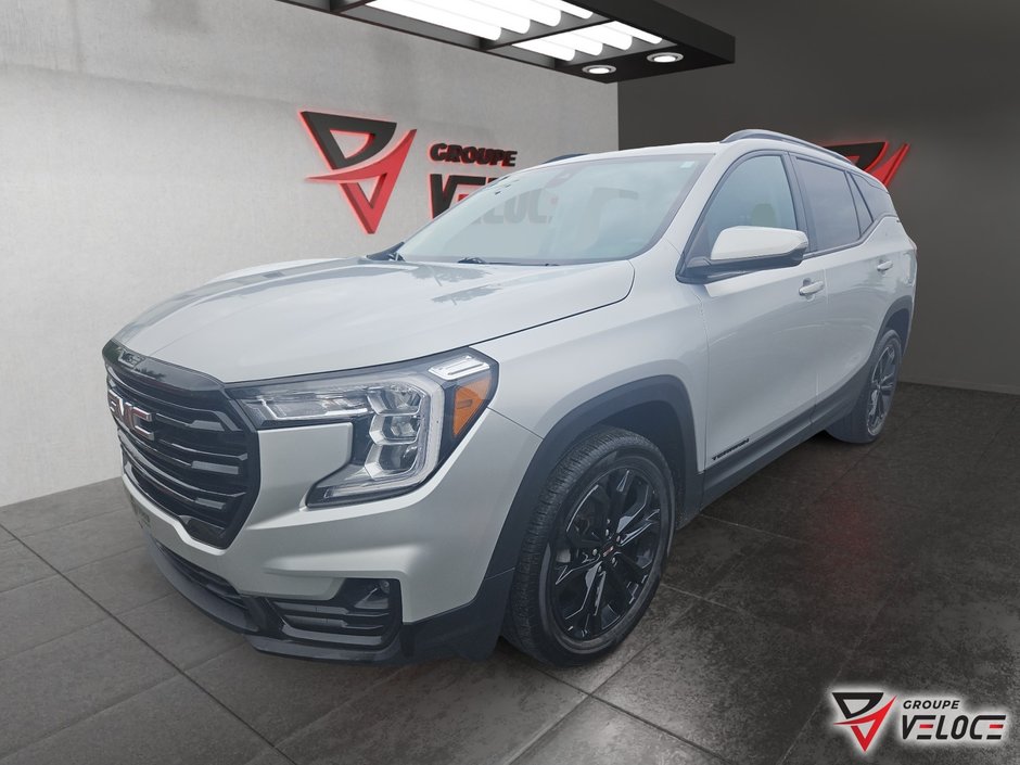 2022 GMC Terrain SLT *CUIR, SIEGES CHAUFFANTS* in Riviere-du-Loup, Quebec