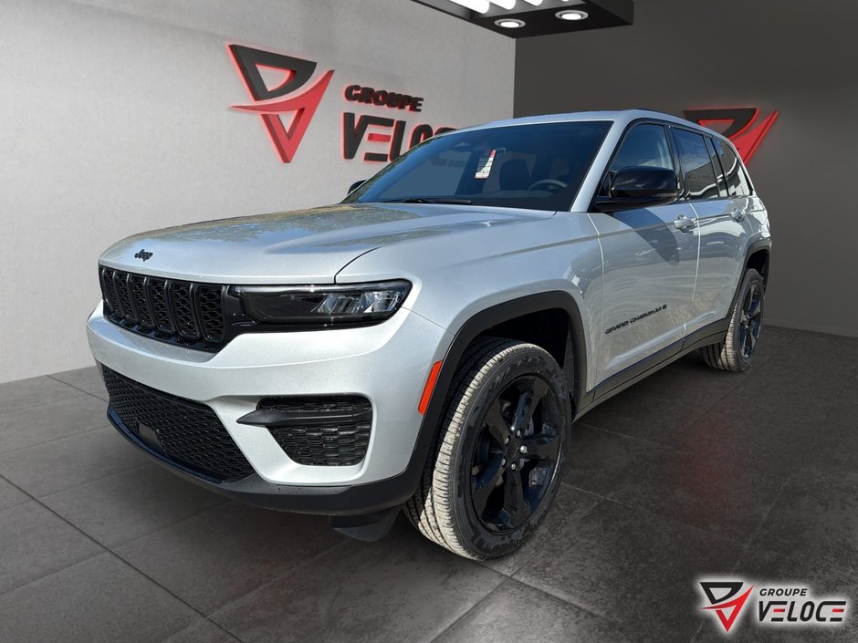 2025 Jeep Grand Cherokee LAREDO ALTITUDE in Riviere-du-Loup, Quebec