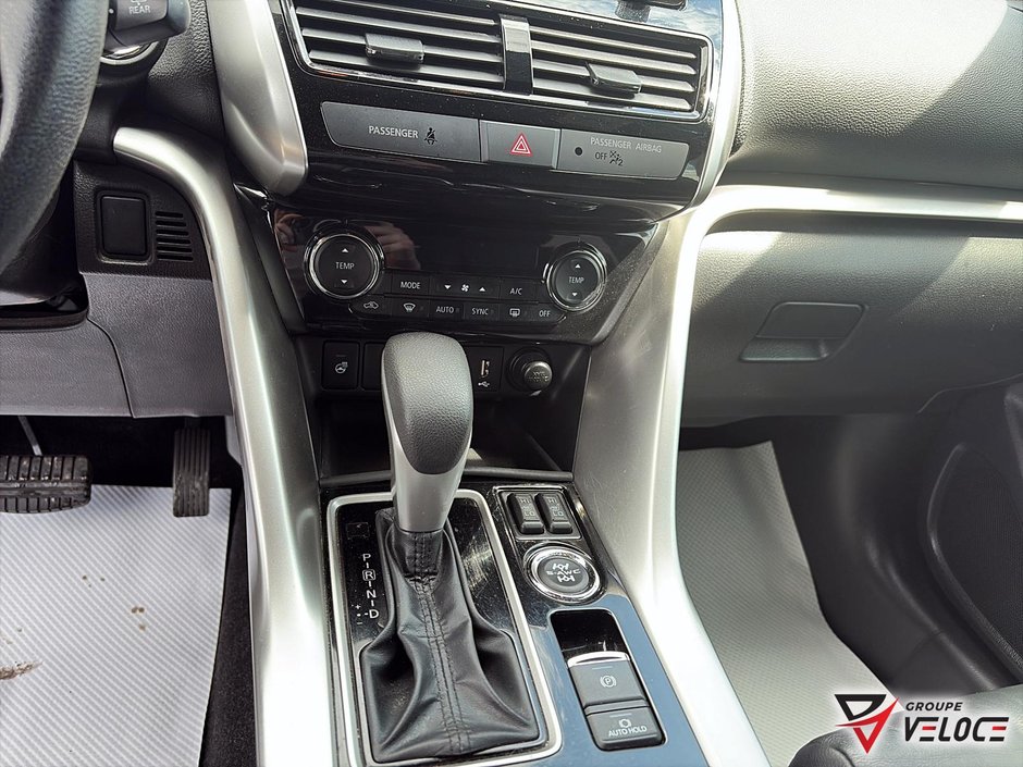 Mitsubishi Eclipse Cross **TOIT OUVRANT ** 2022-13