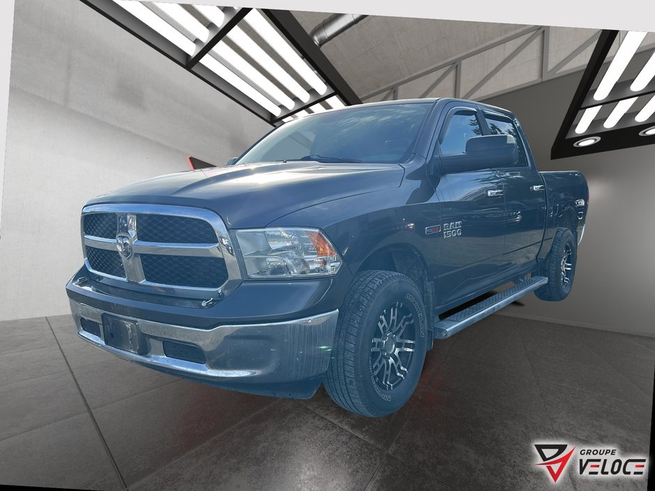 2014 Ram 1500 SLT *CREWCAB, ECODIESEL, CONSOLE* in Riviere-du-Loup, Quebec