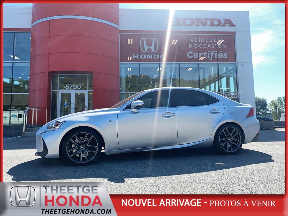 2020 Lexus IS in Quebec, Quebec - w940px