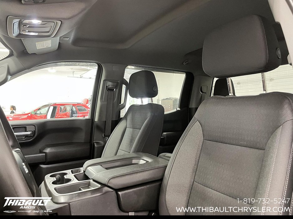 2022 Chevrolet Silverado 1500 Custom Trail Boss