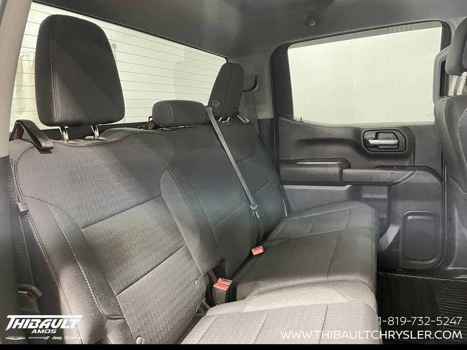 2022 Chevrolet Silverado 1500 Custom Trail Boss