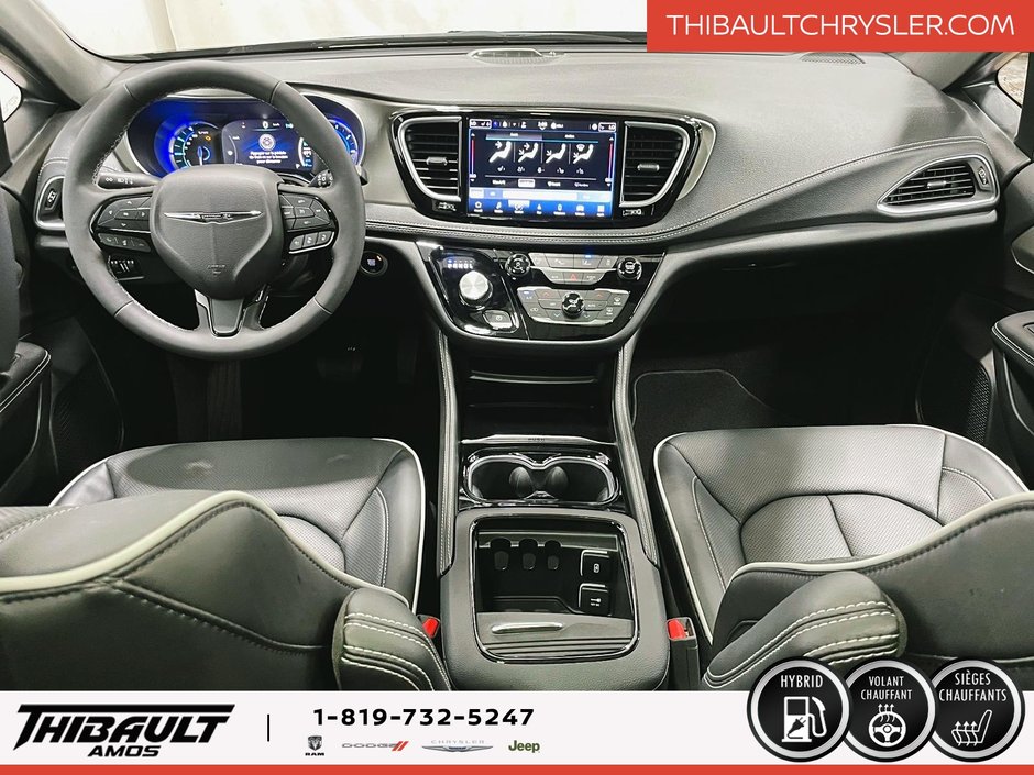 2024 Chrysler Pacifica Hybrid Premium S Appearance