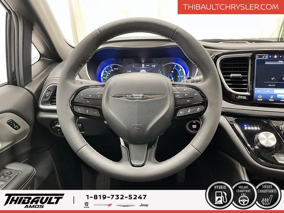 2024 Chrysler Pacifica Hybrid Premium S Appearance