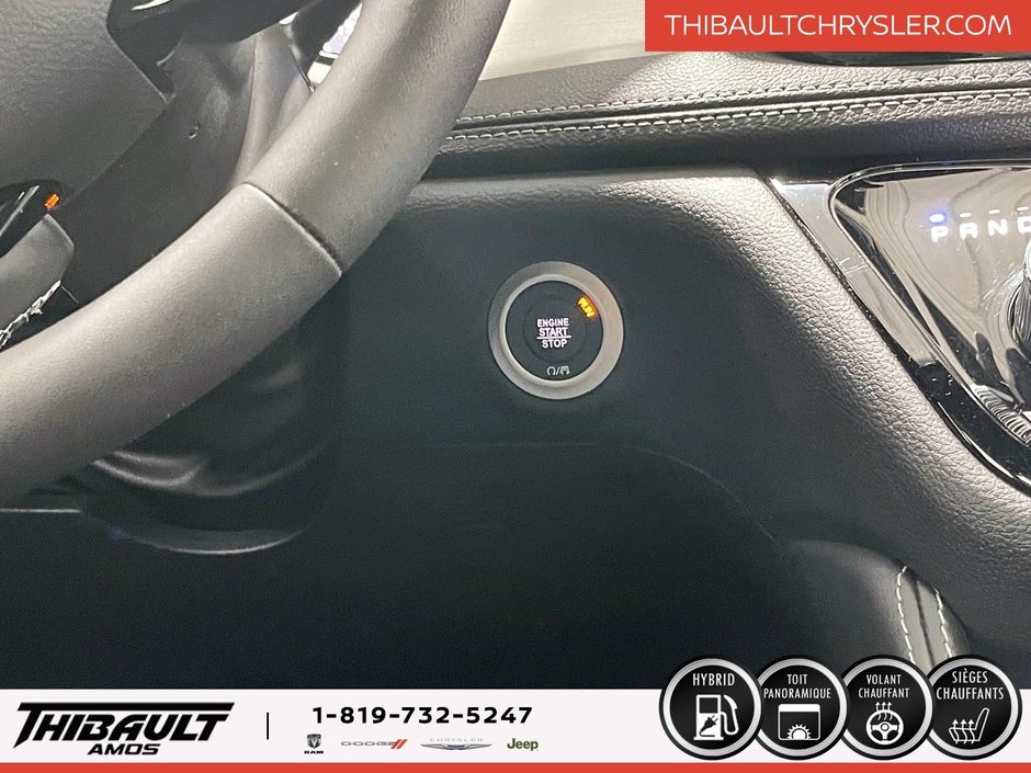 2024 Chrysler Pacifica Hybrid Premium S Appearance