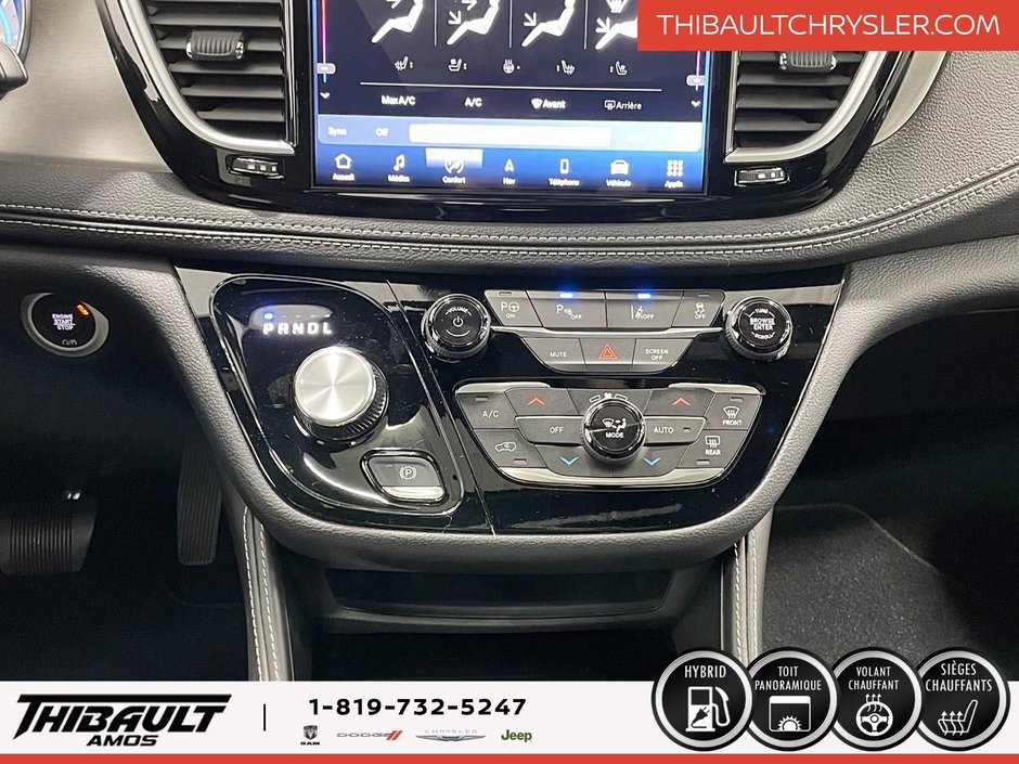 2024 Chrysler Pacifica Hybrid Premium S Appearance