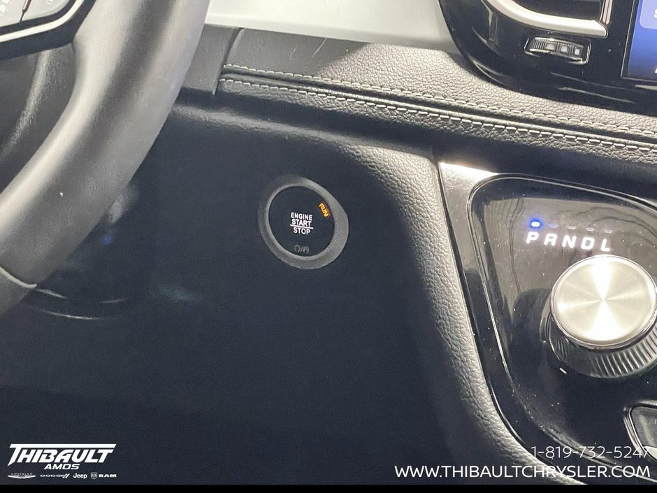 2022 Chrysler Pacifica Touring