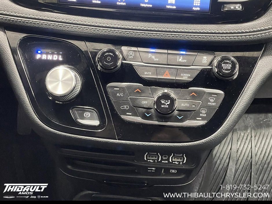 2022 Chrysler Pacifica Touring