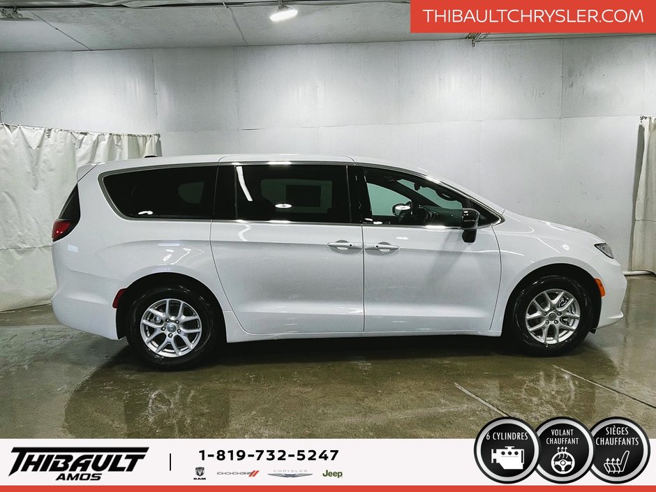 2024 Chrysler Pacifica TOURING